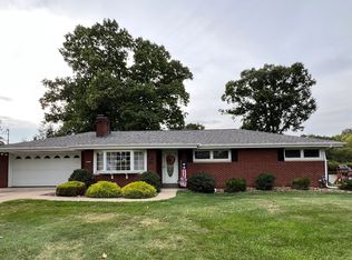 301 Lynn Dr, New Brighton, PA