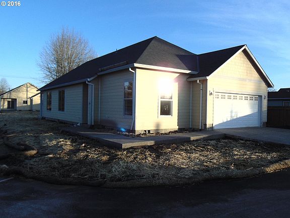 3rd image of 1325 NE 17th Ave