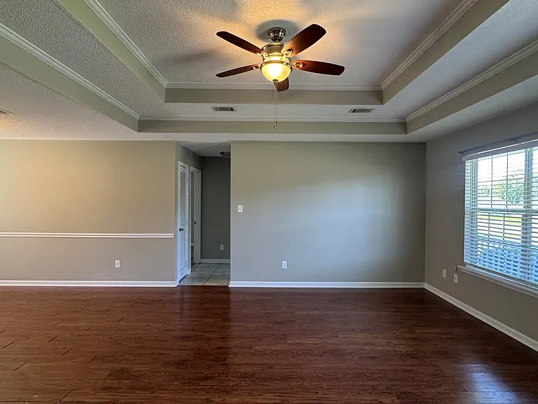 4719 McAllister St — Photo 3