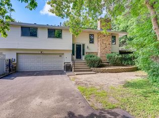1629 Hickory Hl, Eagan, MN 55122