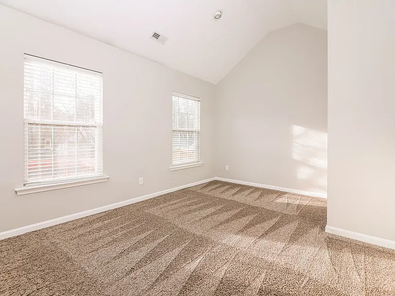 553 Texanna Way — Photo 13