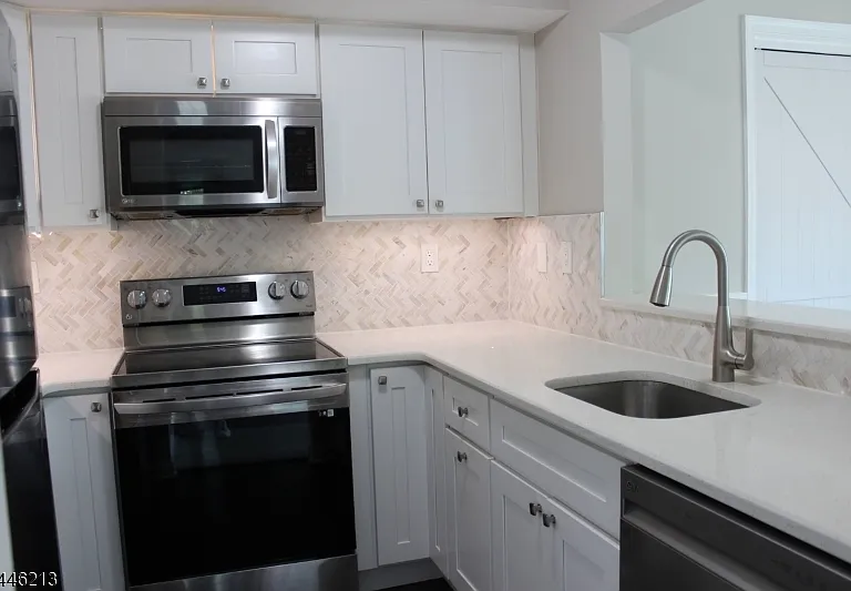 37 Ray Ct — Photo 5