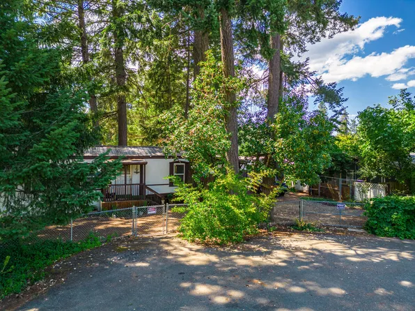 646 Frederick Ct, Cave Junction, OR 97523