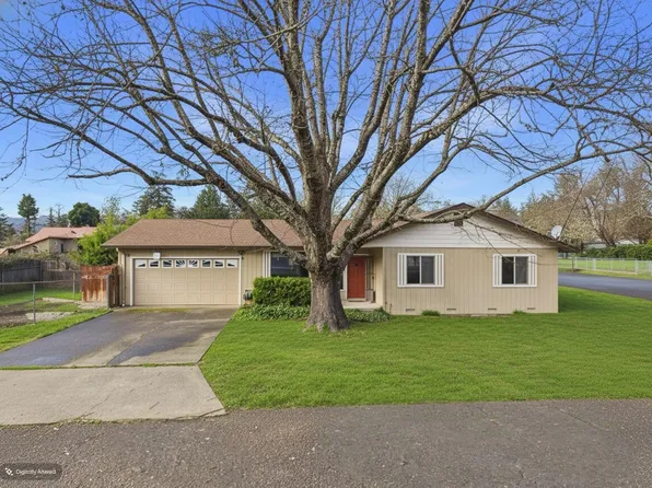 282 Par Ave, Redway, CA 95560
