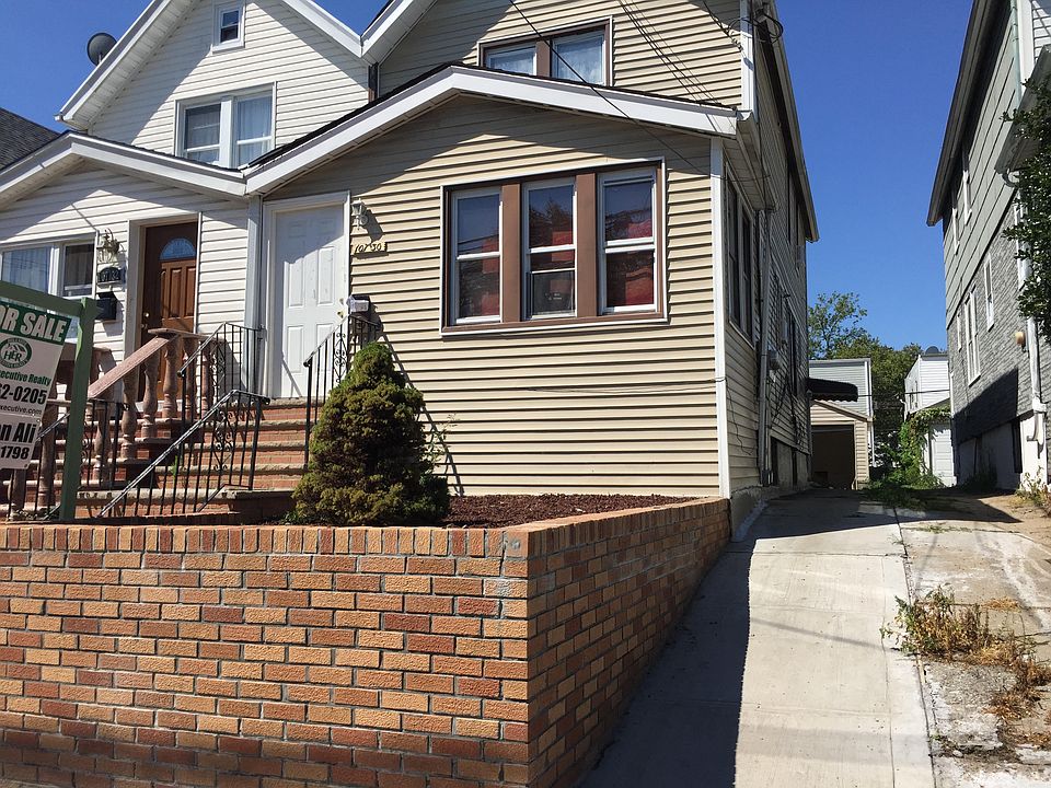 2nd image of 10730 121st St