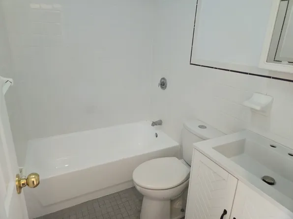 2087 Daly Ave Floor 3, Bronx, NY 10460