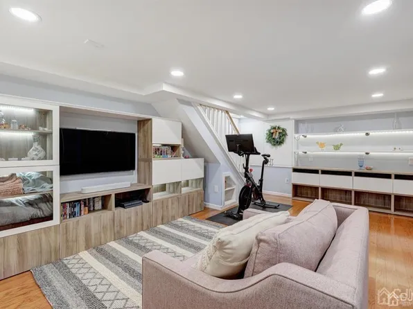 25 Harrison Ave, Milltown, NJ 08850