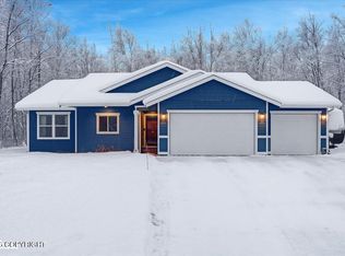 8450 N Michaelson St, Palmer, AK 99645