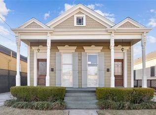 812 Henry Clay Ave, New Orleans, LA 70118