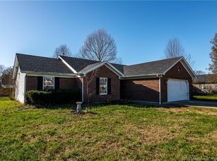 512 Old Creek Ln, Jeffersonville, IN 47130