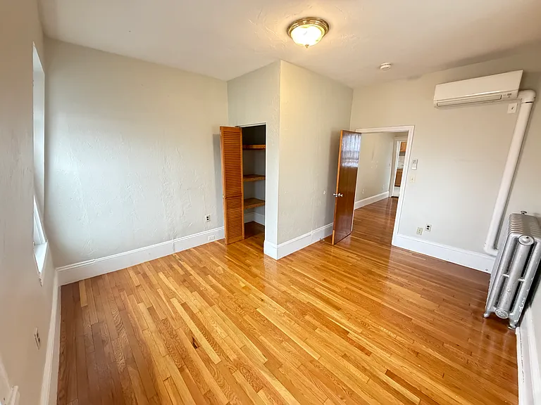 11 Pinckney St #2 — Photo 8