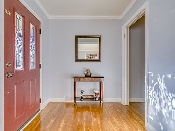 3rd image of 4468 Cherrydale Ave
