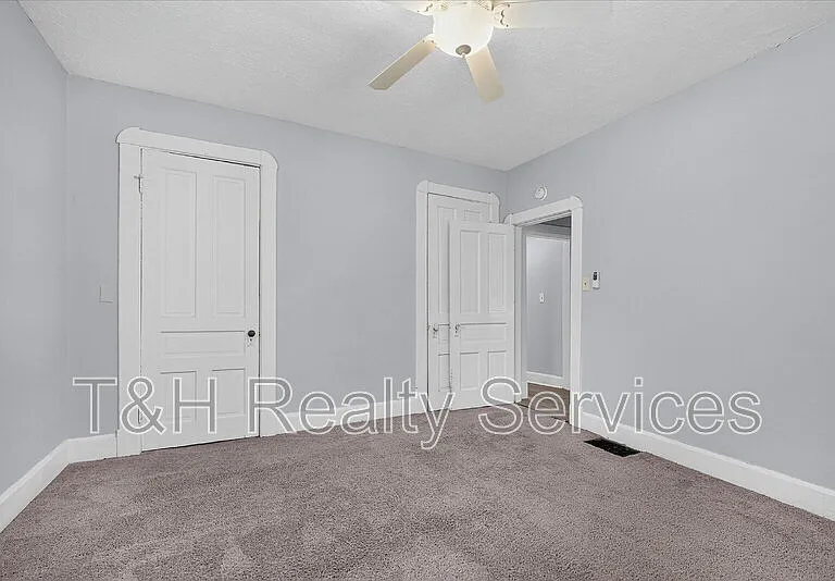 100 N Muessing St — Photo 20