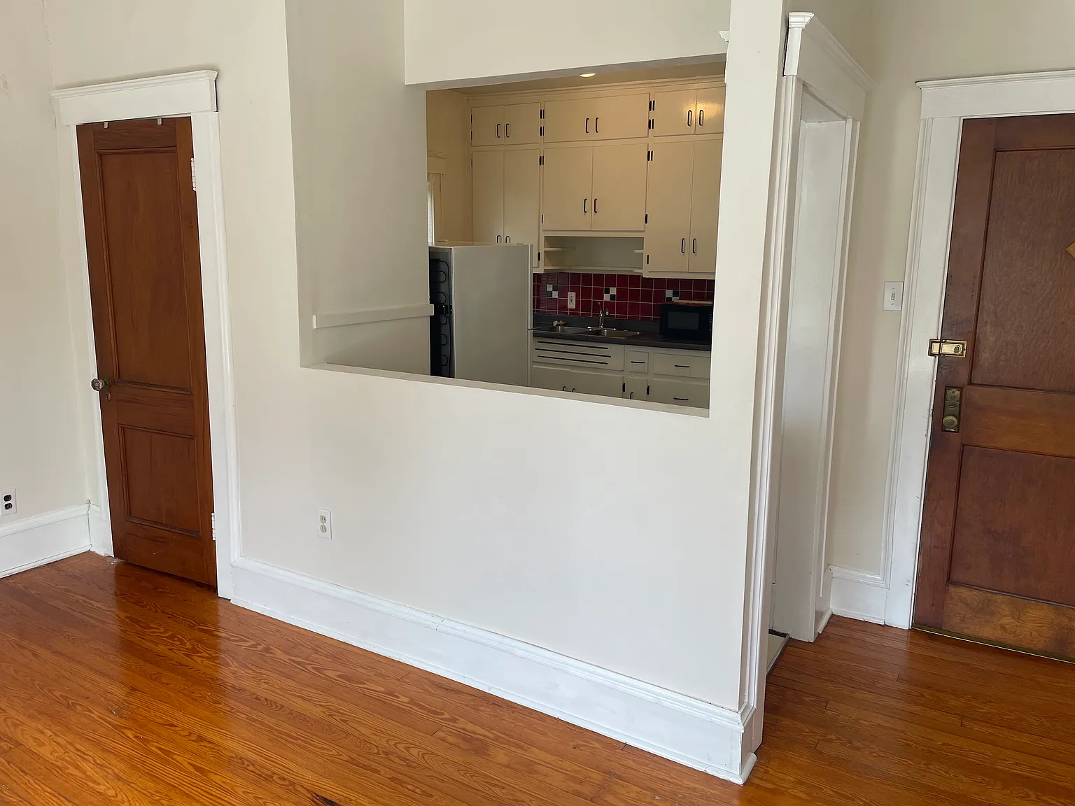 519 Mercer St — Photo 3