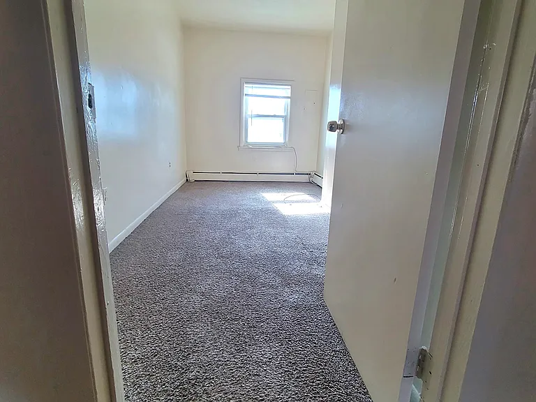 2209 N Market St — Photo 4
