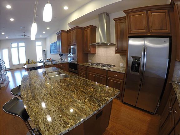 5th image of 5421 Hidalgo St Unit C