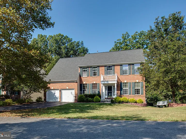 2191 Oak Forest Dr — Photo 3