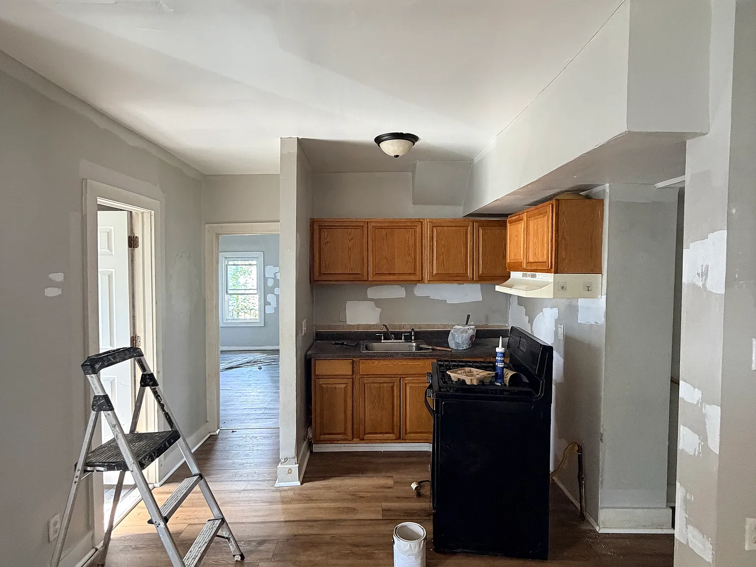 3 bed, 1.5 bath, $1,750 — Photo 3