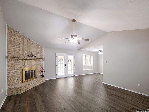 2nd image of 4439 Brushy Hill