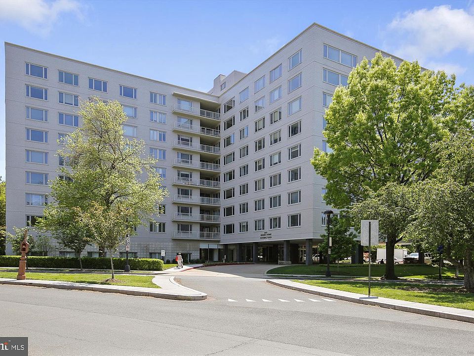 1st image of 2475 Virginia Ave NW #719