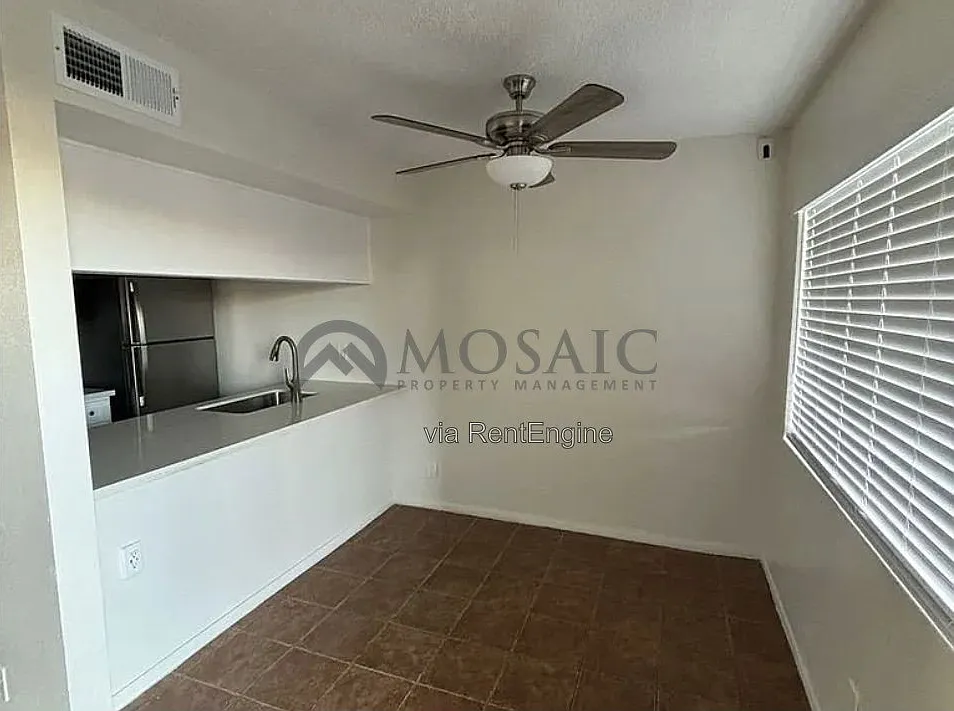 1 bed, 1.0 bath, $799 — Photo 2