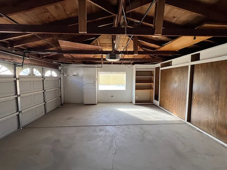 3704 Laverne Ave — Photo 24