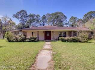 9109 Betsy Ross St, Moss Point, MS 39562