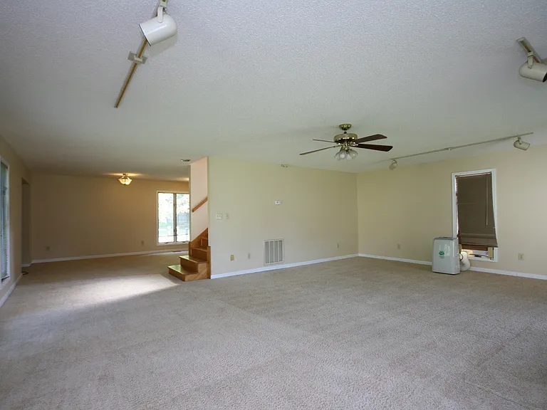 111 Heatherwood Dr — Photo 11