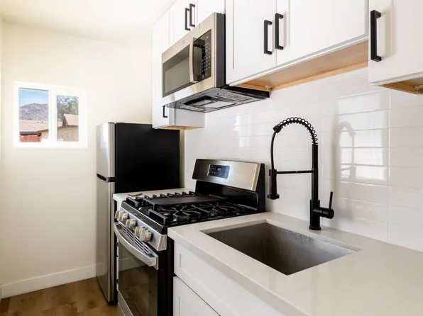 6563 Oasis Ave APT 4, Twentynine Palms, CA 92277