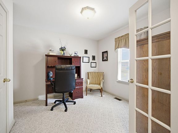 4th image of 153 Gainsway Dr