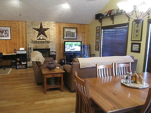 5th image of 16323 La Luna Dr