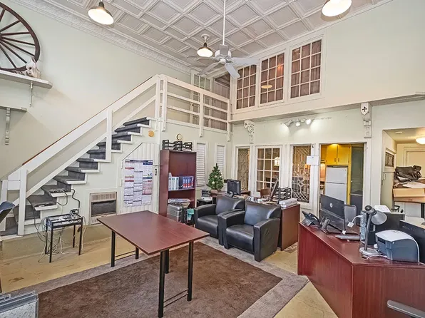 900 Bingham St Front 1A, Pittsburgh, PA 15203