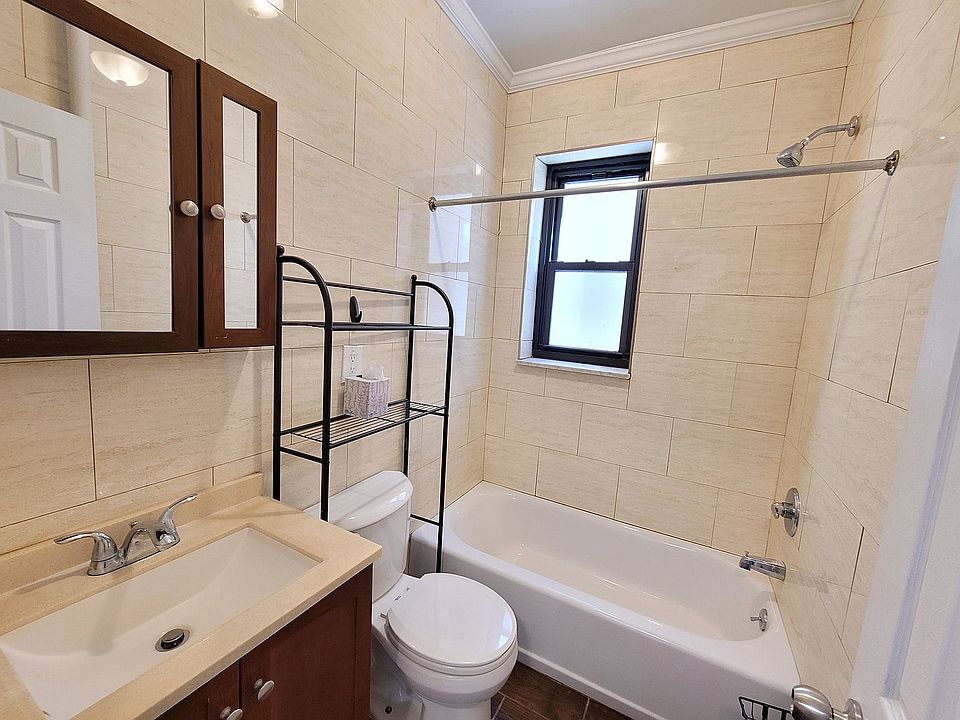 2nd image of 28-15 34th St #1S