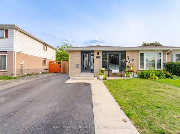 250 Archdekin Dr, Brampton, ON L6V 1Z2