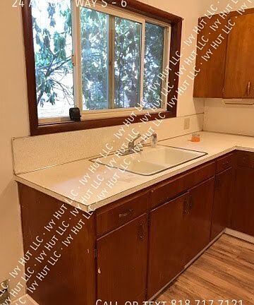 5th image of 24 Auburn Way S APT 6