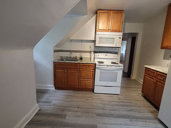 4th image of 119 E Mount Airy Ave APT 5