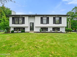 8320 Smyrna Pkwy, Louisville, KY 40228