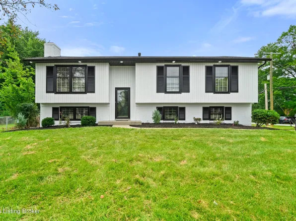 8320 Smyrna Pkwy, Louisville, KY 40228