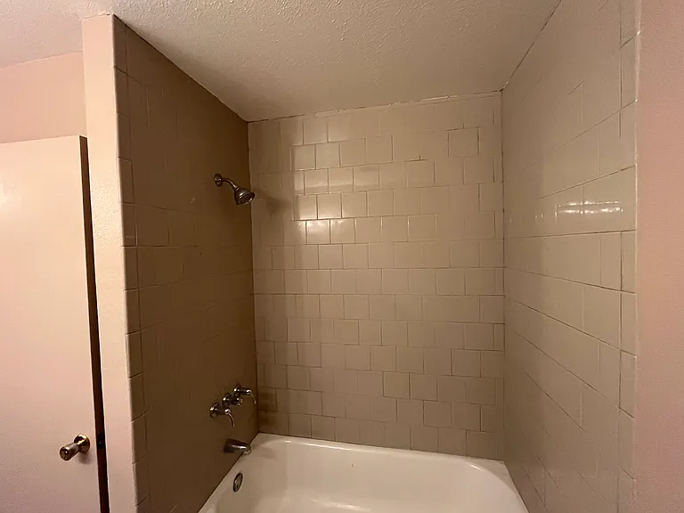 516 Madeira Dr SE #3 — Photo 14
