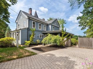 8 Leonard Cir, Medford, MA 02155