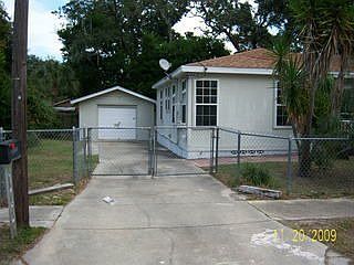 1st image of 1313 Holly Ave