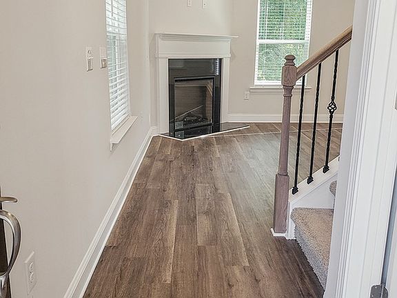 2nd image of 111 Vineyard Walk
