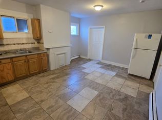 126 3rd St APT 1, Elizabethport, NJ 07206