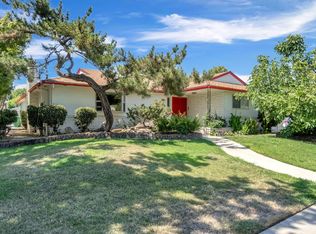 411 W Vartikian Ave, Fresno, CA 93704