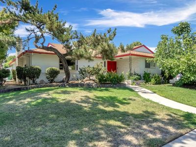 411 W Vartikian Ave, Fresno, CA, 93704