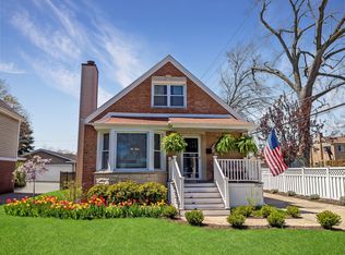 932 N Lincoln Ave, Park Ridge, IL 60068