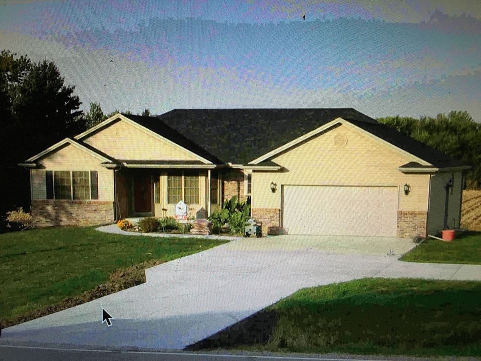1711 N Linden St., Normal IL