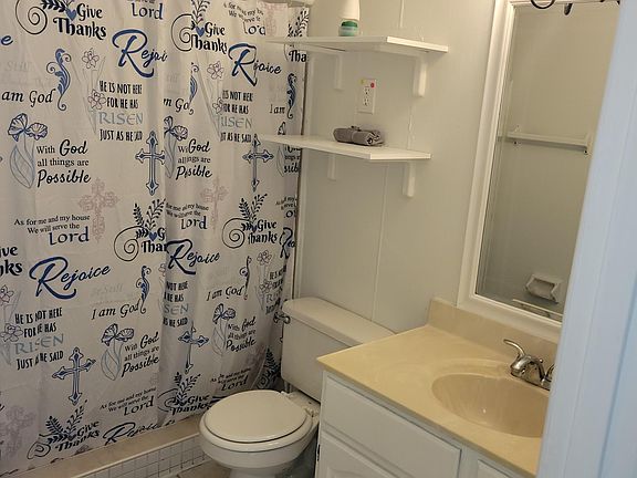 4th image of 126 E Williamson Ave #1