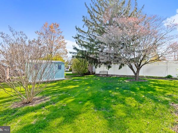 117 Huyard Ave, New Holland, PA 17557
