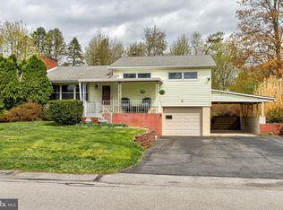 321 Kimport Ave, Boalsburg, PA 16827